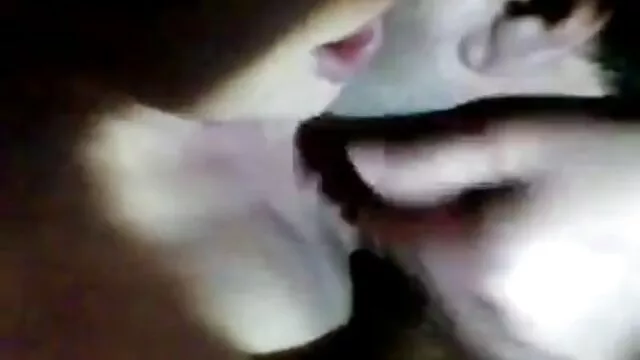 סקס ללא רישום  שתי סרטי סקס לצפייה חינם לסביות בחדר השינה.