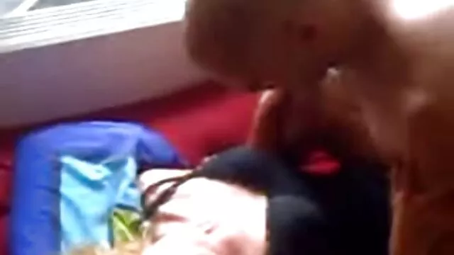 סקס ללא רישום  ג ' ינג ' ית סרטי סקס מהעולם חינם לסבית ובלונדינית לגרום אחד לשני לעמוד רטובים בכיסא אדום