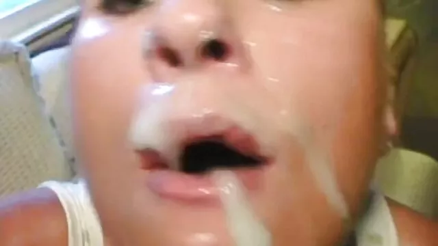 סקס ללא רישום  גבר עם קעקוע על הבטן ברונטית סרטיםxnxx אנאלית בחדר שלה