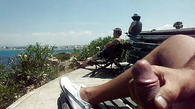 סקס ללא רישום  לטינית דחפה את התחת שלה כדי לחדור דילדו מחובר סרטון מציצה למכונת סקס