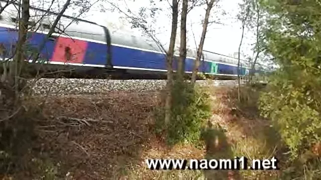 סקס ללא רישום  דודה מבוגרת עושה סקס קבוצתי בסאונה. סרט סקס חינם