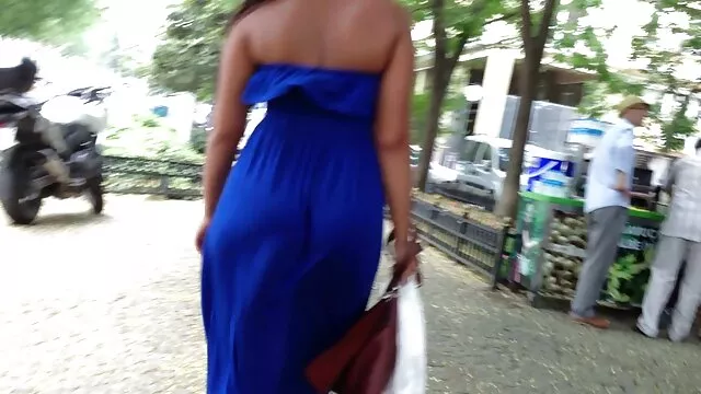 סקס ללא רישום  MILF משפשף את כובעה לשכנים פוזות סרטי קוקהולד חינם מספריים